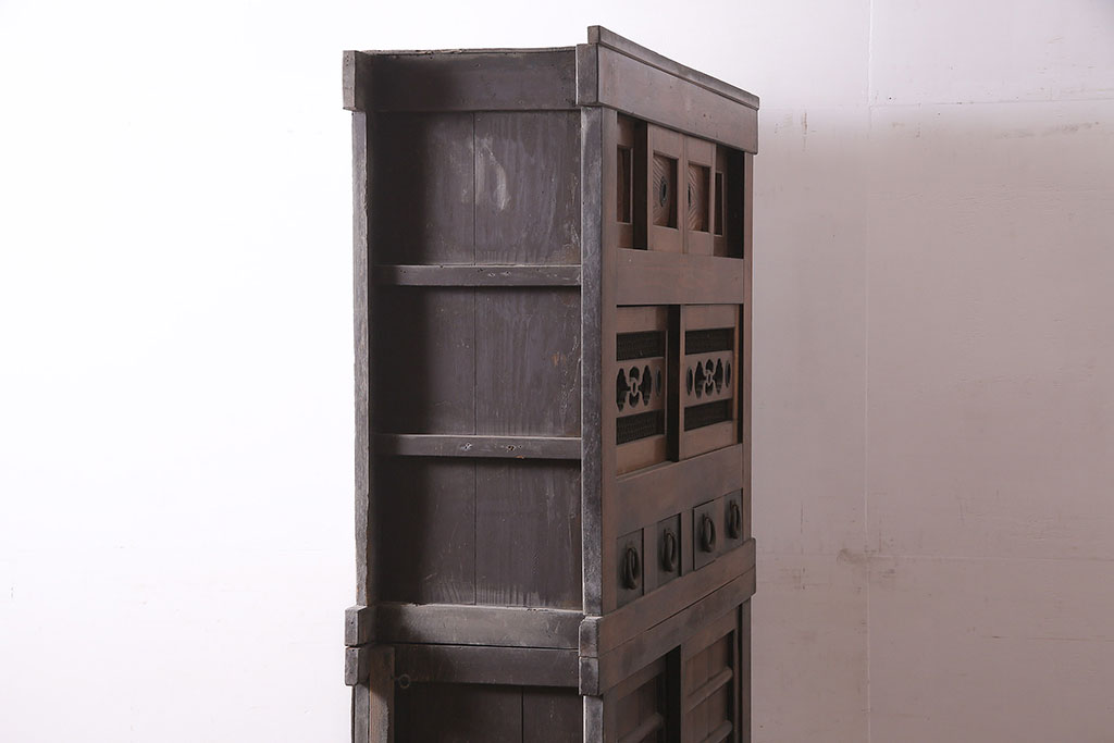 アンティーク家具　明治期　木味が魅力の四尺水屋箪笥(キャビネット、食器棚、収納棚)(R-036592)