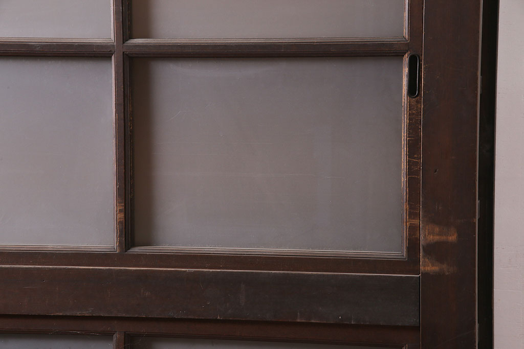 アンティーク家具　一本物　すりガラス　大型サイズのレトロなキャビネット(収納棚)(R-036597)