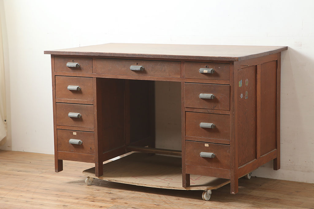 レトロ家具　ナラ材　昭和レトロの素朴な両袖デスク(机、在宅ワーク、在宅用)(R-036718)