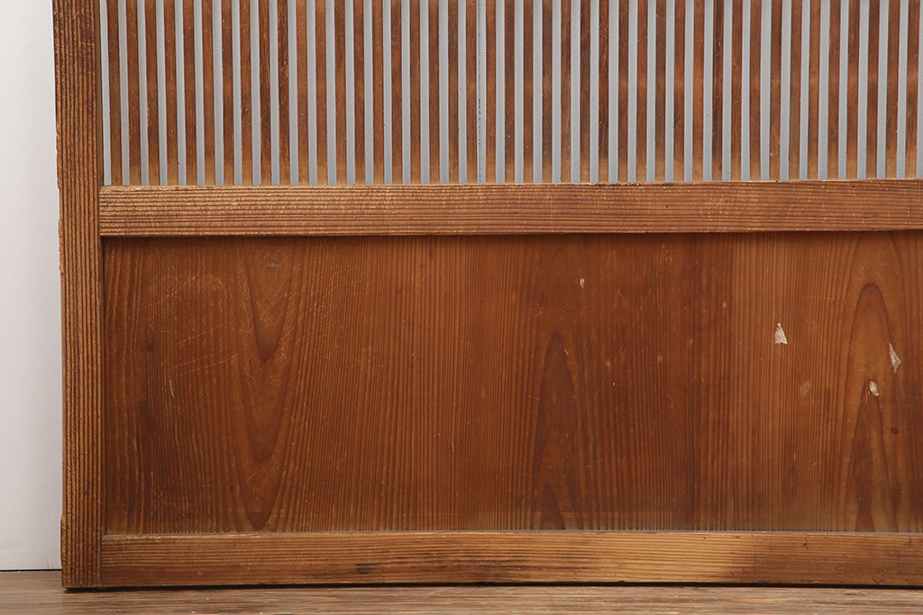 アンティーク建具　昭和初期　上品な和の空間づくりにおすすめな格子戸3枚セット(建具、引き戸)(R-036771)