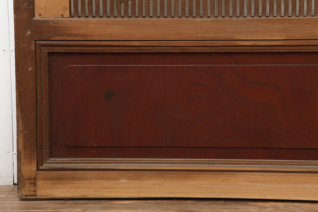 アンティーク建具　裏障子付き　腰板ケヤキ材　上品な和の空間づくりにおすすめな格子戸2枚セット(建具、引き戸)(R-036811)