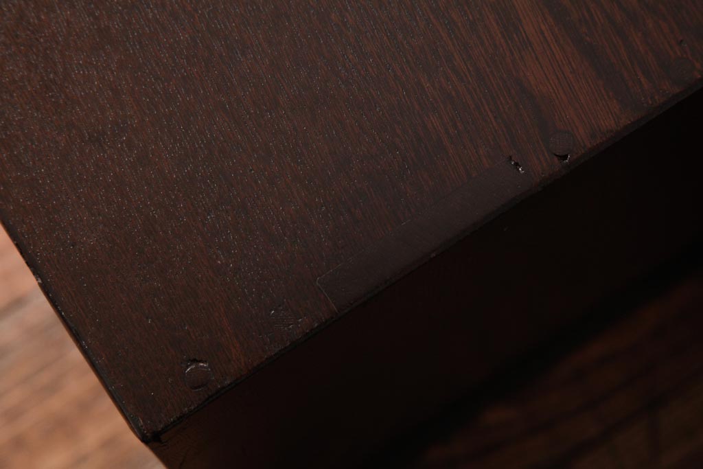 アンティーク家具　和製アンティーク　唐木　前面縞黒檀　上品かつシックな雰囲気漂う茶箪笥(茶タンス、戸棚、収納棚)