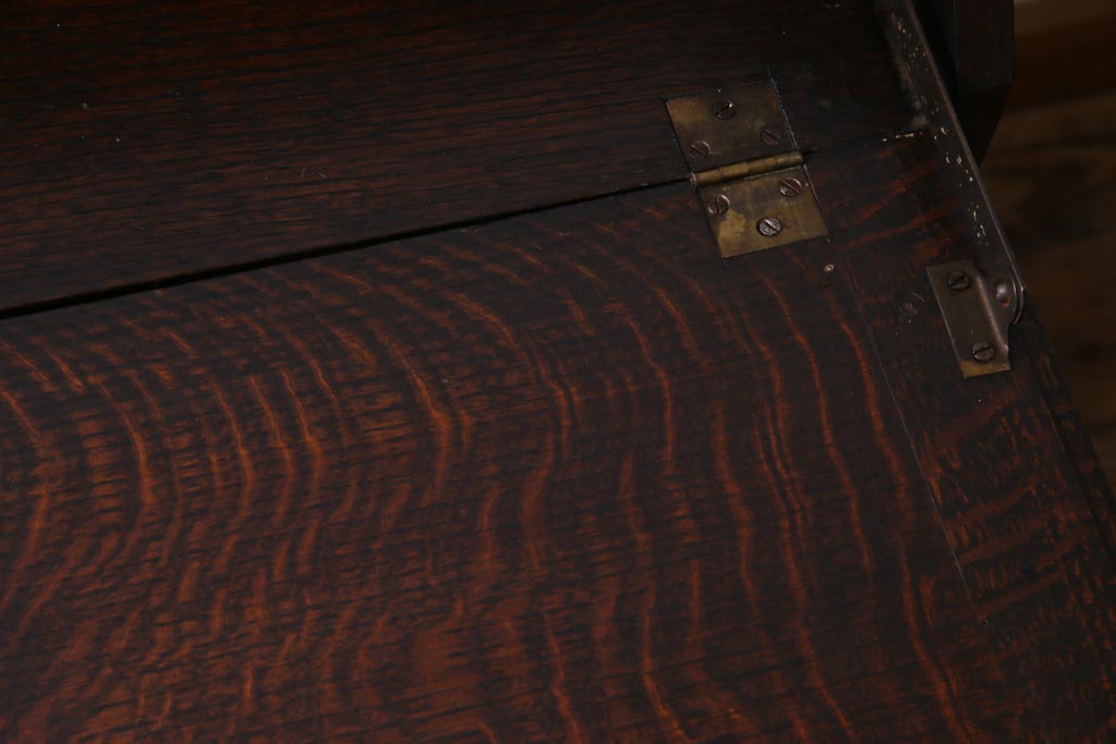 アンティーク家具　イギリスアンティーク　オーク材製のクラシカルなライティングビューロー(簿記机、在宅ワーク、在宅用デスク)(R-036867)