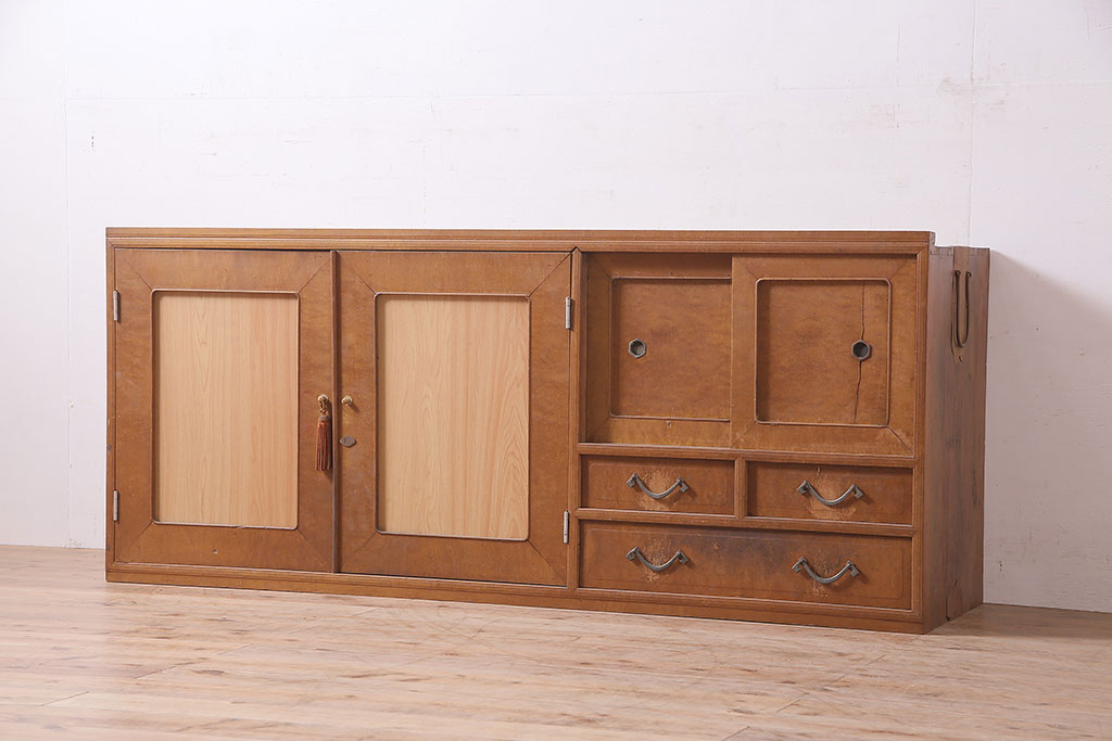 アンティーク家具 昭和中期 木製扉付きの和レトロなテレビ台 