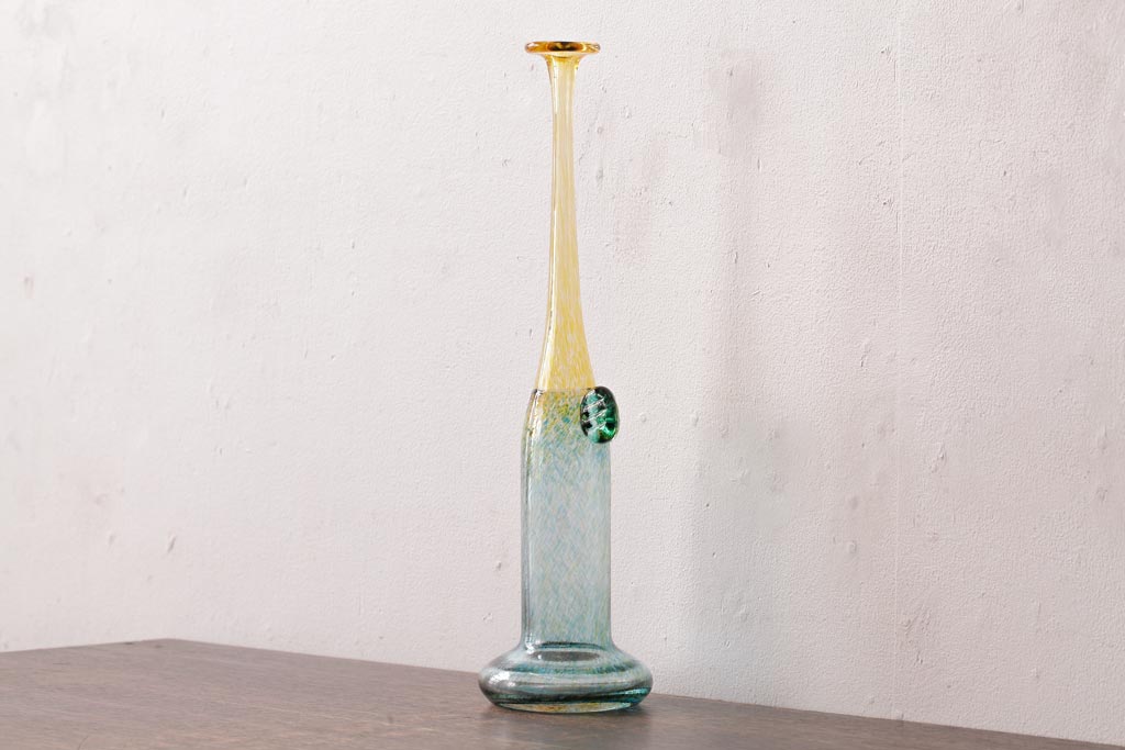 中古　スウェーデン　北欧　KOSTA BODA(コスタボダ)　フラワーベース(花瓶、ガラス)(R-036929)