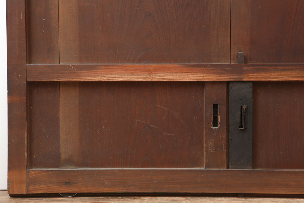 アンティーク建具　和製アンティーク　総ケヤキ材　風格漂う格子蔵戸(玄関戸、引き戸)(R-037039)