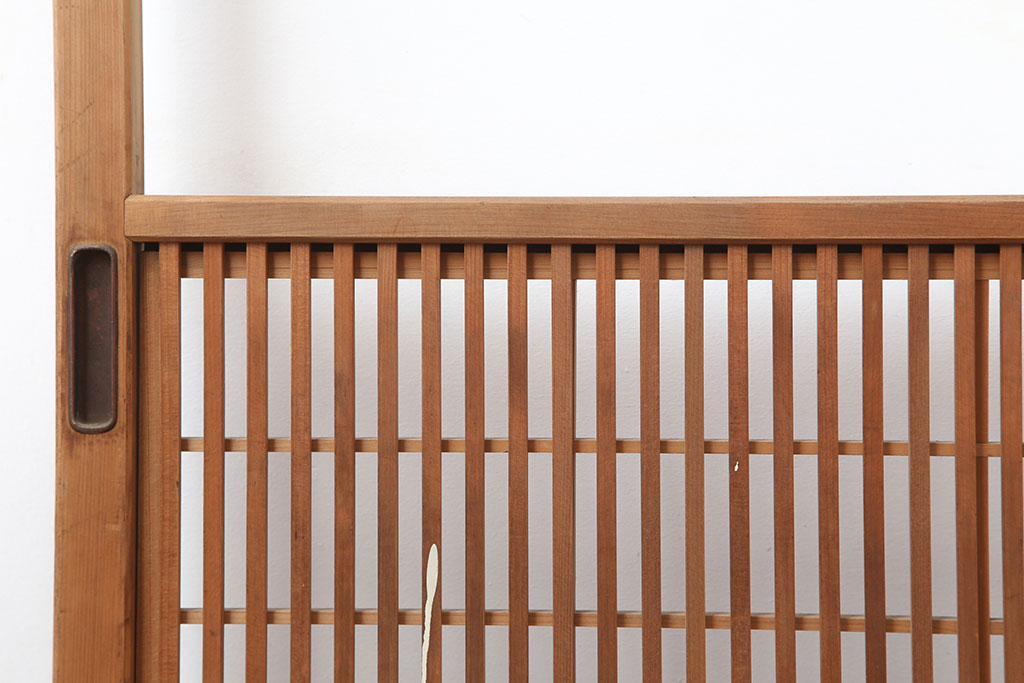 アンティーク建具　昭和初期　裏障子枠付き　細かな桟が美しい格子戸2枚セット(建具、引き戸)(R-037087)