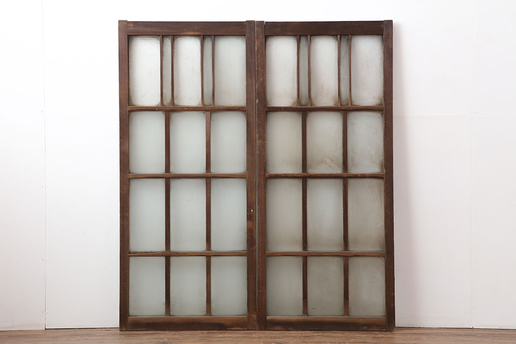 レトロ建具　昭和レトロ　昭和初期　シックなインテリアに馴染むガラス戸2枚セット(窓、引き戸、建具)(R-037124)