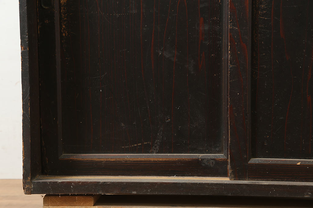 和製アンティーク　明治大正期　古作造り　長い年月を重ねた風合いが魅力の時代棚(戸棚、茶棚、収納棚)(R-037137)
