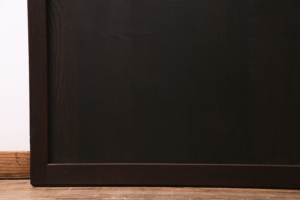 アンティーク建具　明治期　ケヤキ材・栗材　しっとりとした雰囲気漂う上手物の板戸2枚セット(建具、引き戸)