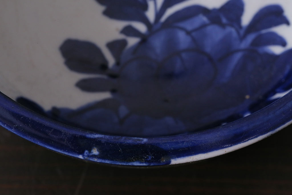 アンティーク雑貨　明治期　牡丹と山水図　ベロ藍　4.5寸鉢(皿、和食器)(R-037200)