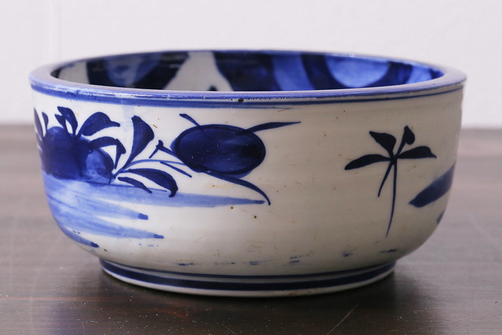 アンティーク雑貨　明治期　牡丹と山水図　ベロ藍　4.5寸鉢(皿、和食器)(R-037200)