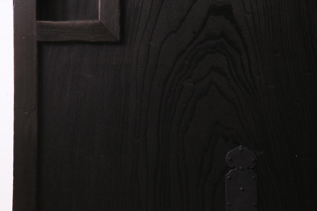 アンティーク建具　ヒノキ材・ケヤキ材　堂々とした和の風格漂う金網格子蔵戸(引き戸、玄関戸)(R-037308)