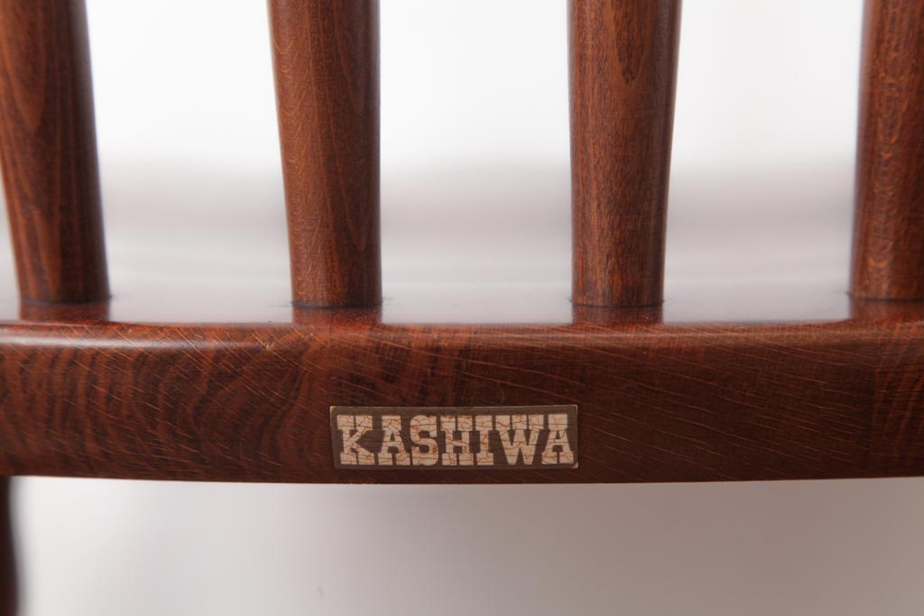 ビンテージ家具　柏木工(カシワ、KASHIWA)　カバ材　飴色の艶と質感が品のあるチェア(ダイニングチェア、ウィンザーチェア、ヴィンテージ、ウインザーチェア)(R-037319)