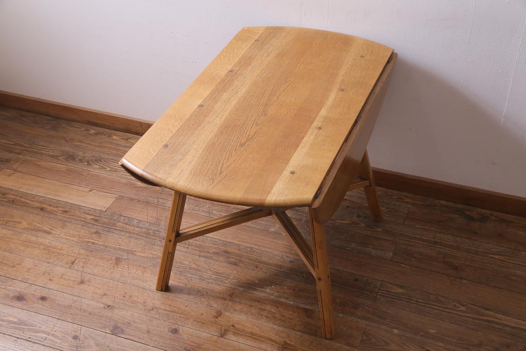 ヴィンテージ家具　英国イギリスビンテージ　ERCOL(アーコール)　オーク材製ダイニングテーブル(バタフライテーブル、エクステンションテーブル)(R-037321)