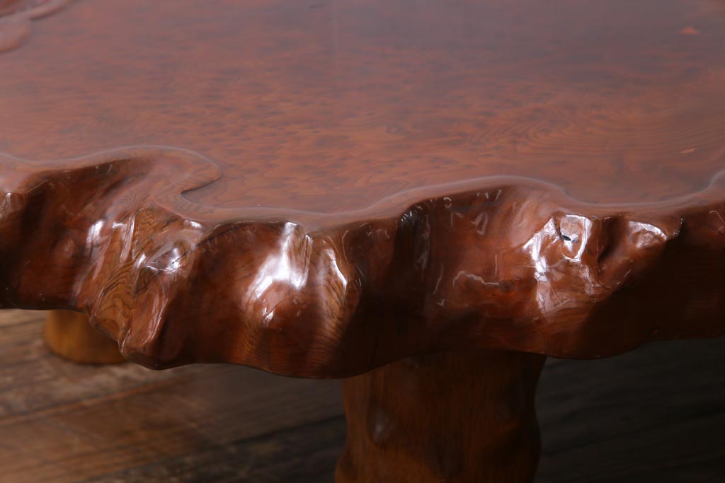 ヴィンテージ家具　葡萄杢・鳥眼杢　天板クスノキ(楠)材一枚板の座卓(ローテーブル、ビンテージ)(R-037351)