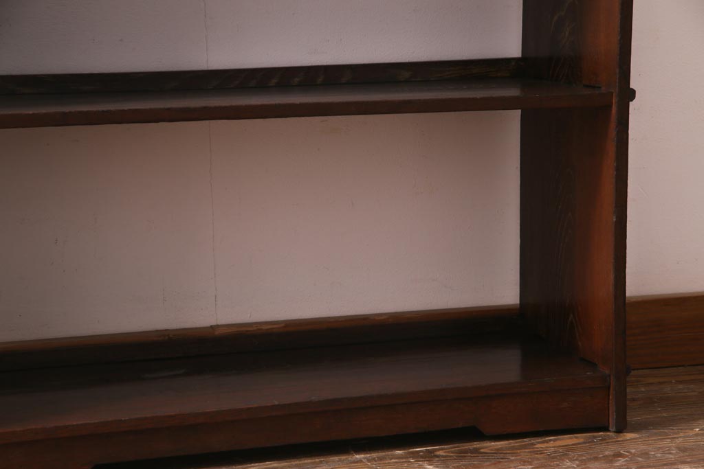 アンティーク家具　和製アンティーク　栓材の質感と象嵌細工がレトロな楔(くさび)式本棚(ブックシェルフ、飾り棚、陳列棚)(R-037398)