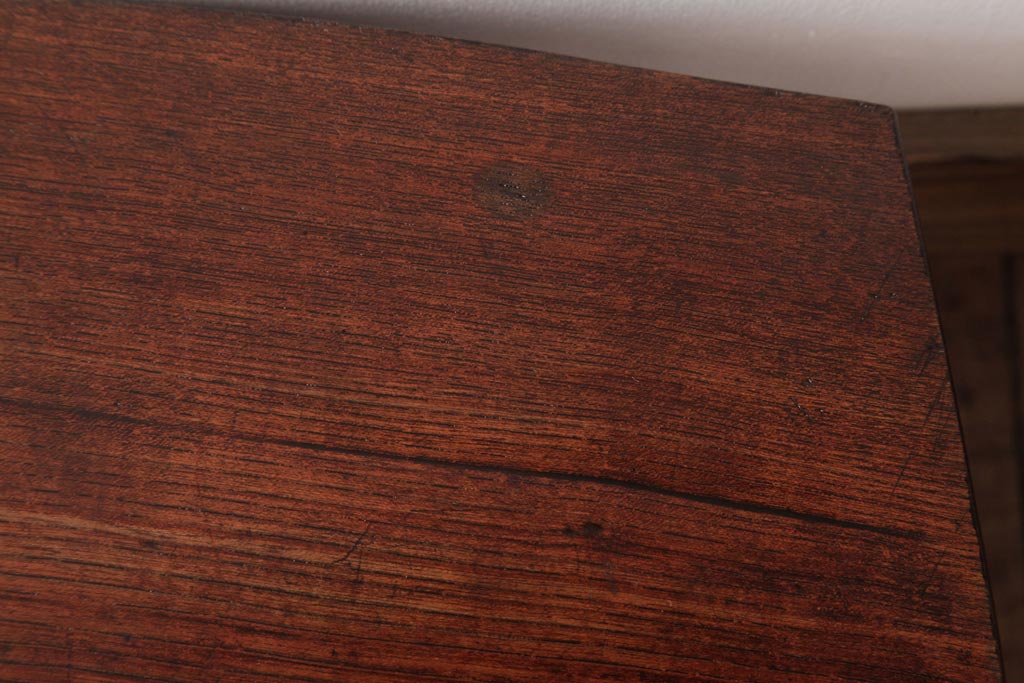 レトロ家具　渋みのある小さなちゃぶ台(ローテーブル)(R-037407)