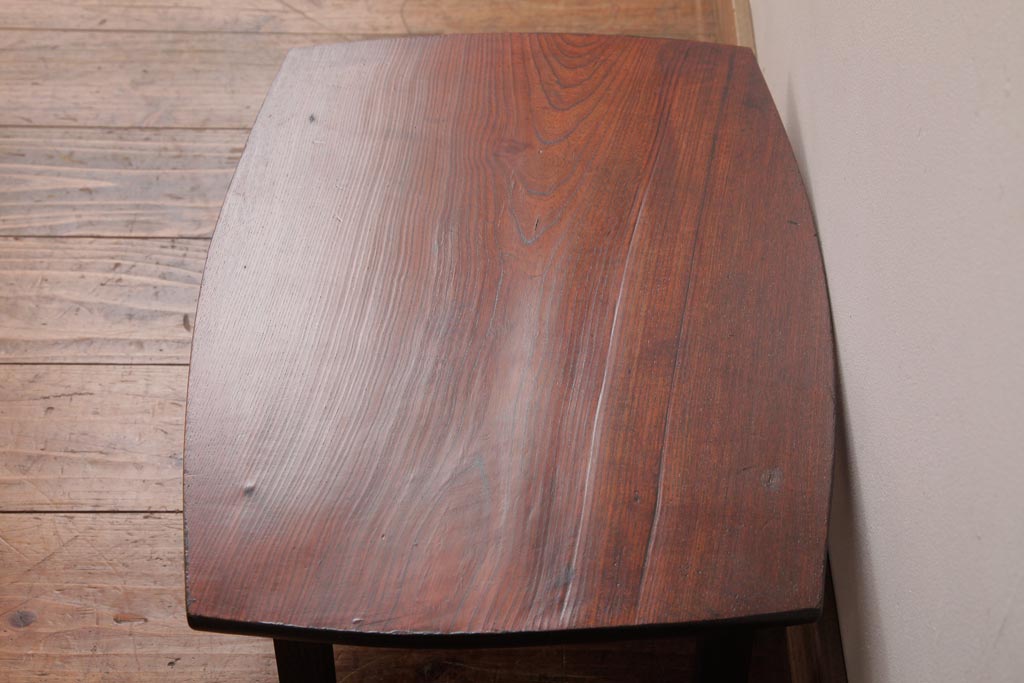 レトロ家具　渋みのある小さなちゃぶ台(ローテーブル)(R-037407)
