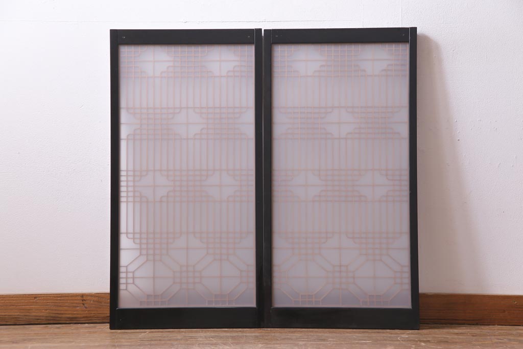 アンティーク家具　ラフジュ工房オリジナル　古建具リメイク　組子の引き戸が風情漂うキャビネット(収納棚、戸棚、書院戸)(R-037430)