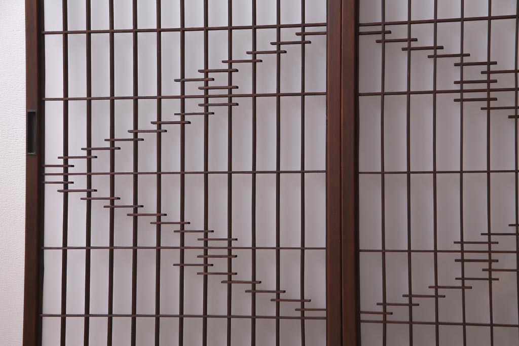 ラフジュ工房オリジナル　古建具リメイク　風情漂う組子引き戸のキャビネット(収納棚、戸棚、書院戸)(R-037431)