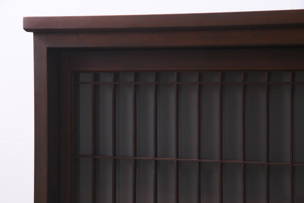 ラフジュ工房オリジナル　古建具リメイク　風情漂う組子引き戸のキャビネット(収納棚、戸棚、書院戸)(R-037431)