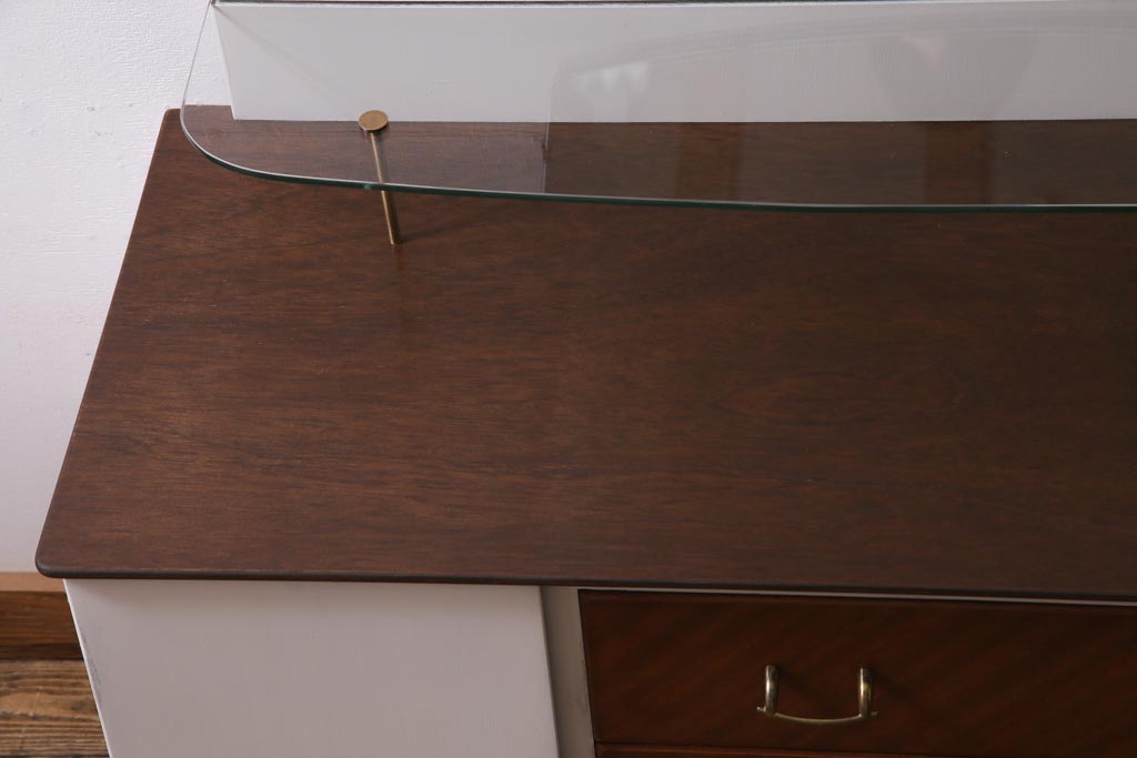 ヴィンテージ家具　HARRIS LEBUS社　イギリスビンテージのドレッサー(サイドボード)(R-037435)