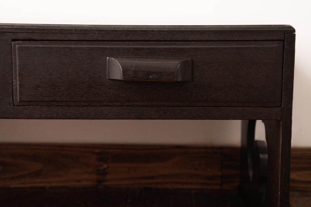 レトロ家具　昭和期　透かし彫りが印象的な文机(座机、ローテーブル)(R-037455)