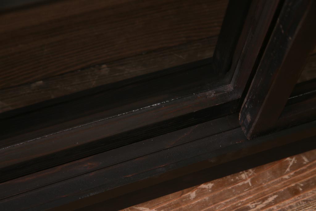 ラフジュ工房オリジナル　アンティーク建具リメイク　シンプルなガラス戸のサイドボード(キャビネット、収納棚、戸棚)(R-037460)