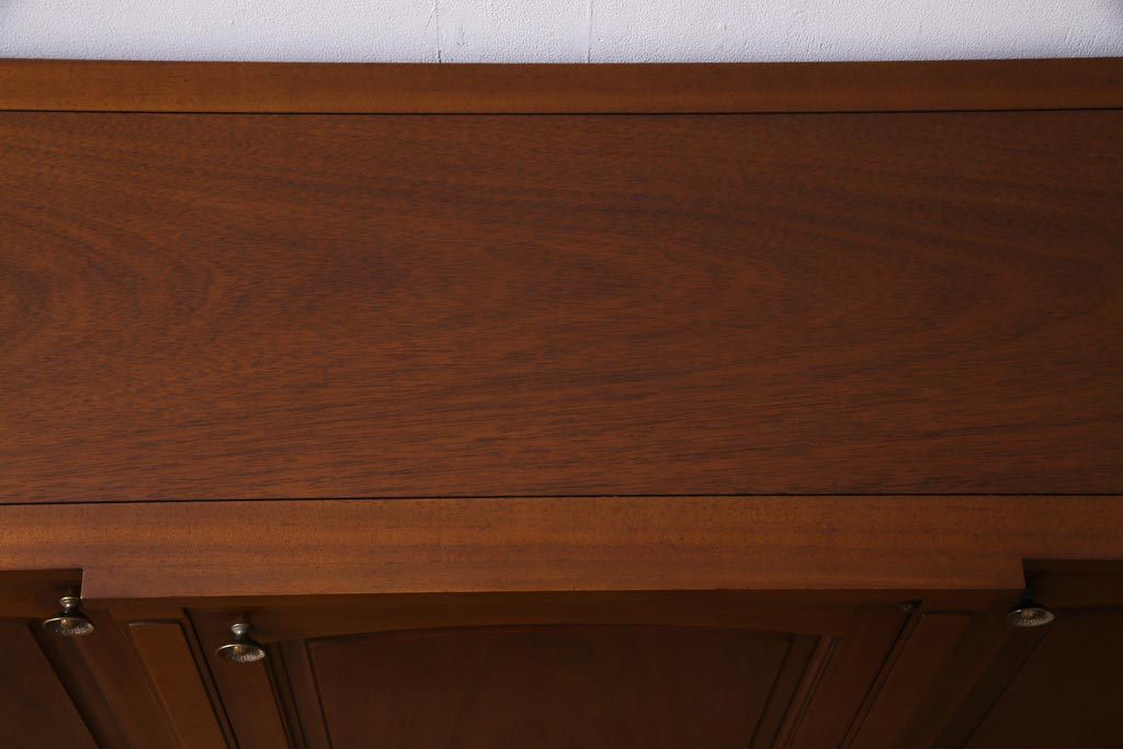 中古　DREXEL HERITAGE(ドレクセルヘリテイジ)　高級感のあるサイドボード(クリデンザ、飾り棚)(R-037464)