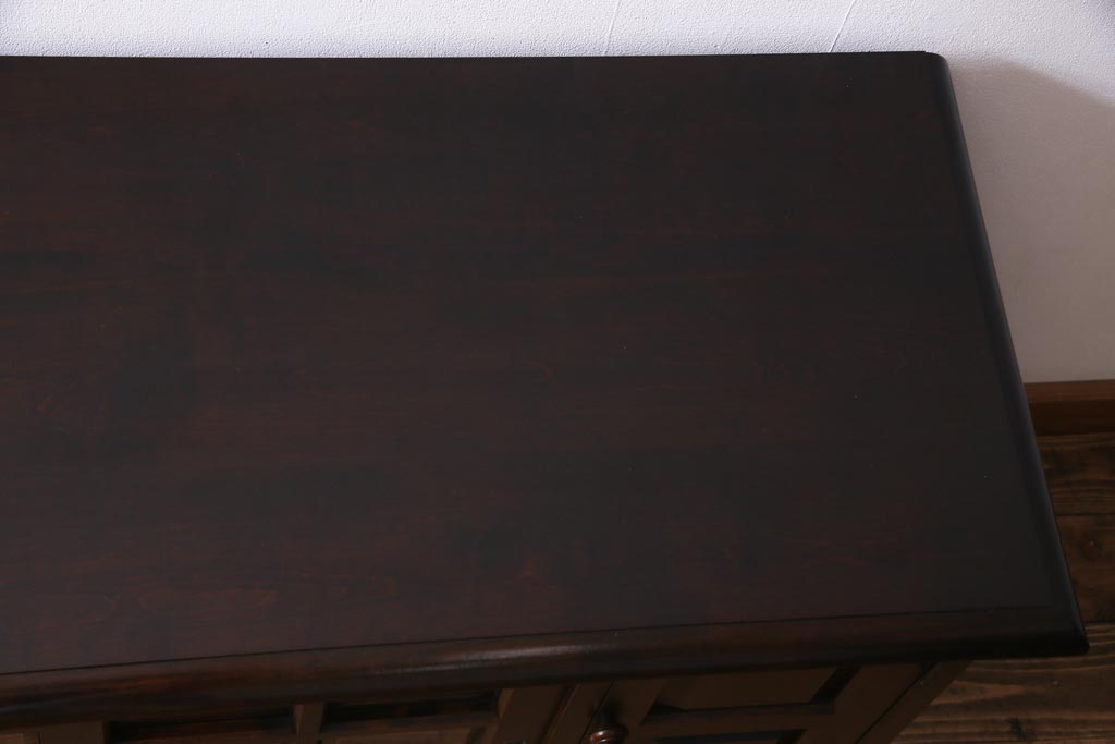 中古　北海道民芸家具　HM135　シックな雰囲気漂うサイドボード(リビングボード、キャビネット、収納棚)(定価約27万円)(R-037474)
