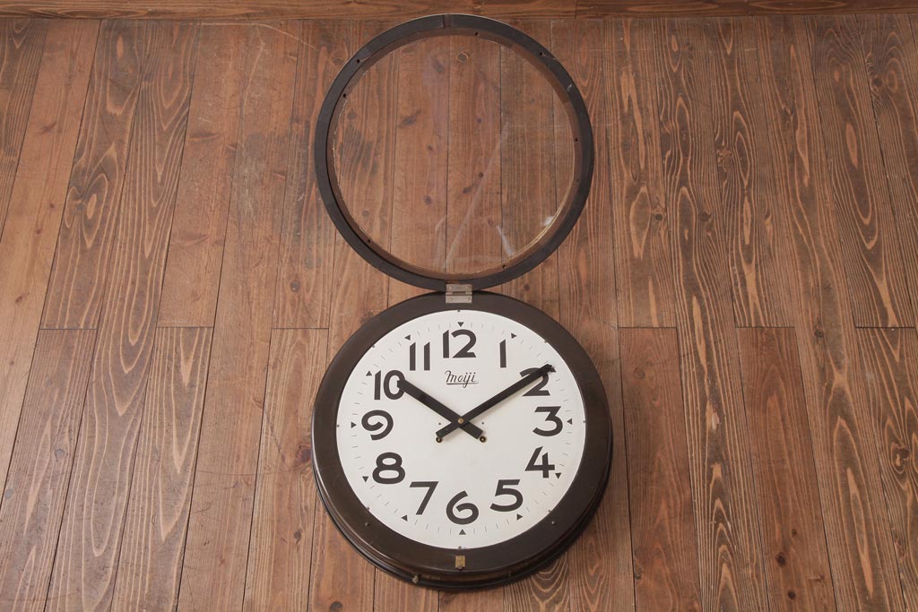 アメリカン雑貨 ヴィテージ タイヤ型振り子時計 掛時計