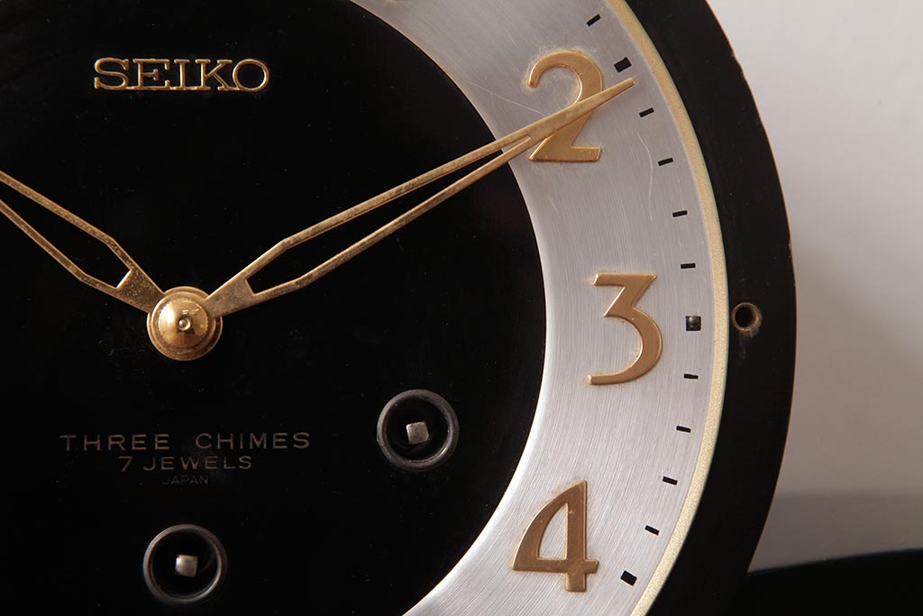 アンティーク雑貨　レトロ　SEIKO(セイコー)　手巻き式　THREE CHIMES　7JEWELS　置き時計(古時計、テンプ)(R-037489)