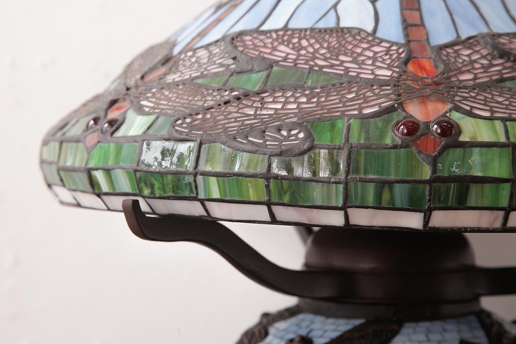 中古 ティファニーランプ風 ドラゴンフライ ステンドグラスの卓上ライト(スタンド、照明)(R-037510) ラフジュ工房