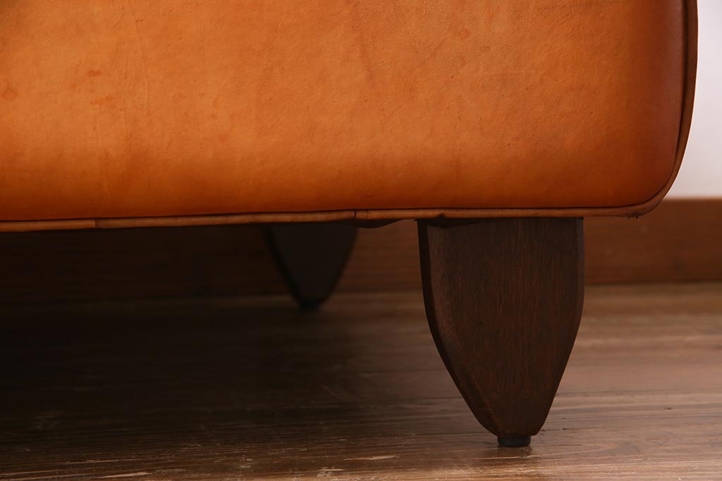 ヴィンテージ家具　フランスビンテージ　激レア!　本革　ユニークなデザインの2人掛けソファ(二人掛け、ラブソファ)(R-037512)