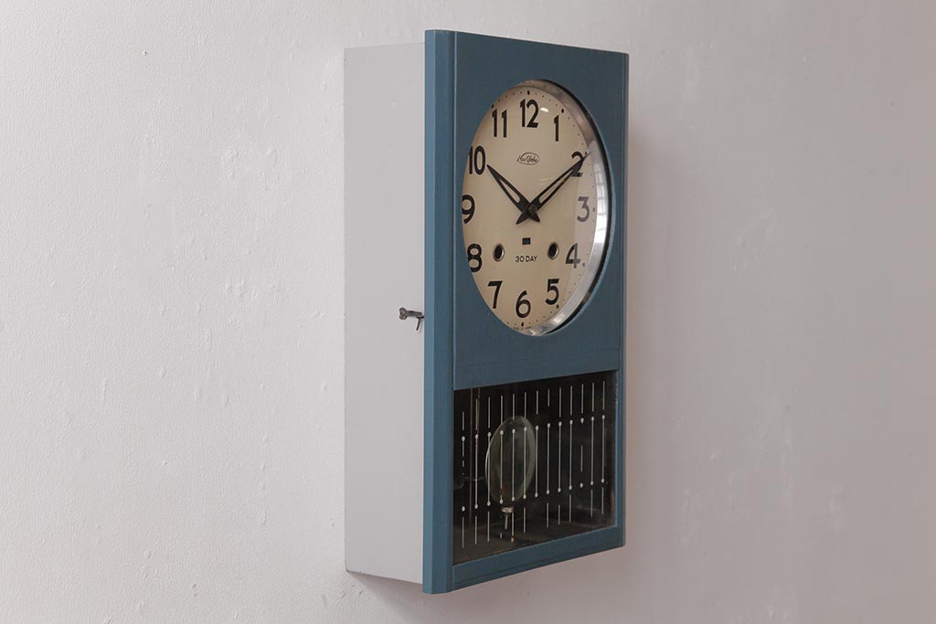 ビンテージ雑貨　ゼンマイ式　New Globe　30DAY　レトロシックなペイント振り子時計(掛け時計、柱時計)(R-037528)