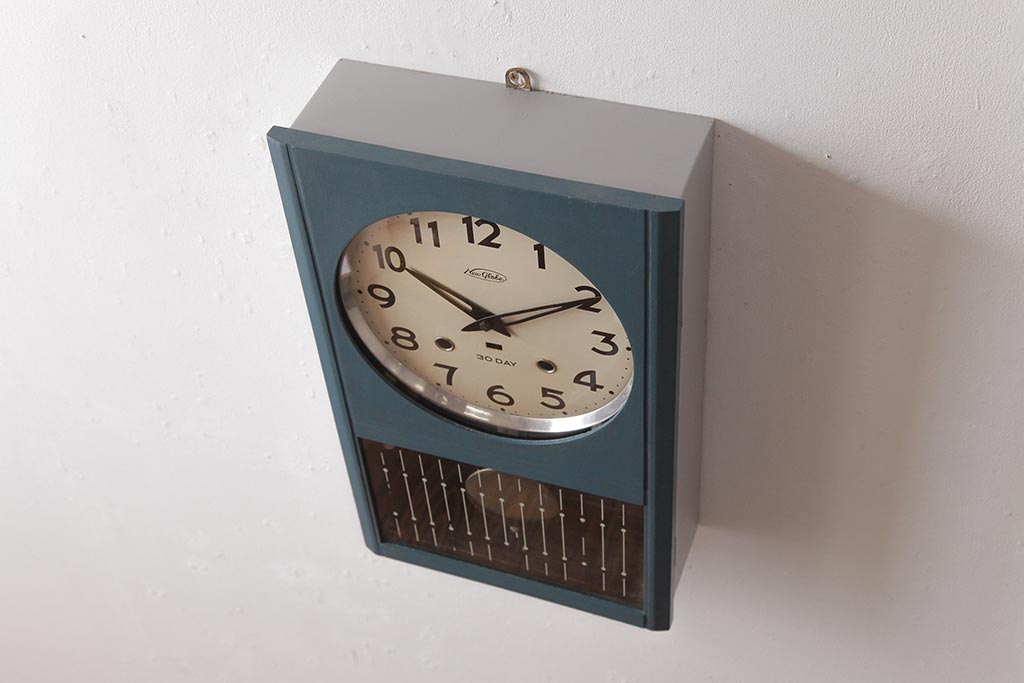 ビンテージ雑貨　ゼンマイ式　New Globe　30DAY　レトロシックなペイント振り子時計(掛け時計、柱時計)(R-037528)