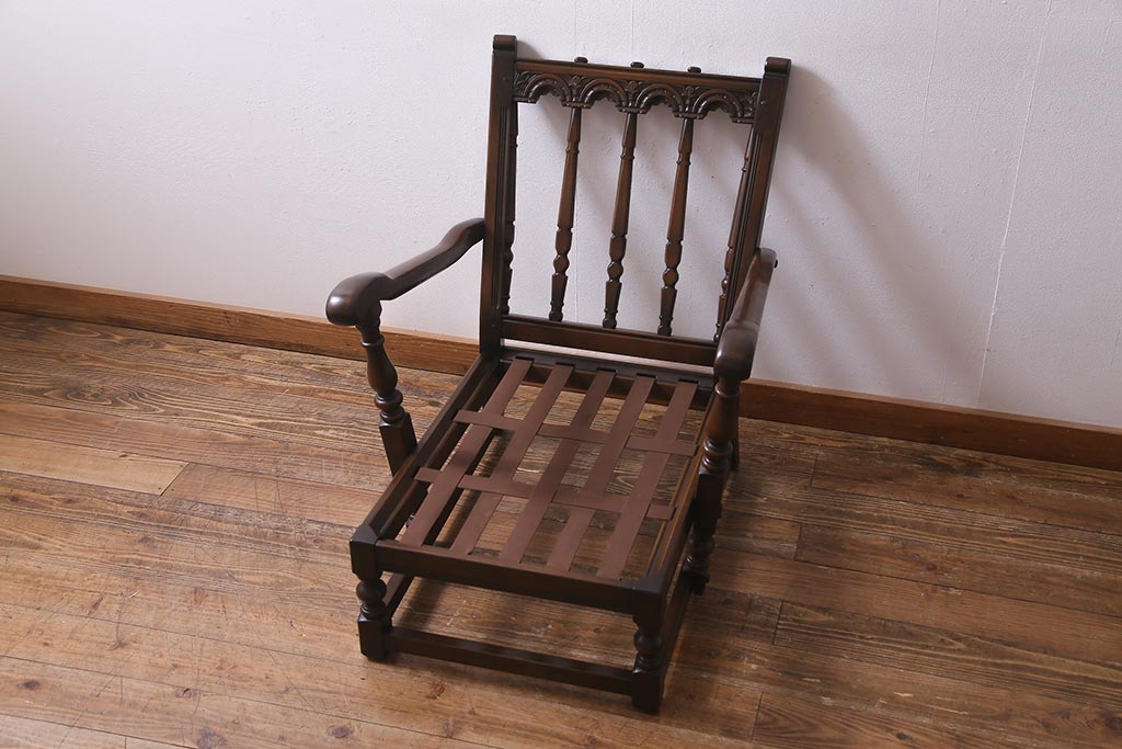 ヴィンテージ家具　イギリスビンテージ　ERCOL(アーコール)　Old Colonial(オールドコロニアル)　ニレ材　シックな佇まいのイージーチェア(アームソファ、1人掛けソファ)(R-037536)