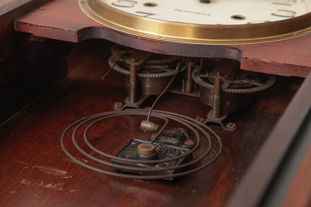 アンティーク雑貨　ペイント　SEIKOSHA(精工舎、セイコー)　手巻き式　レトロなカラーの掛け時計(柱時計、振り子時計)(R-037555)