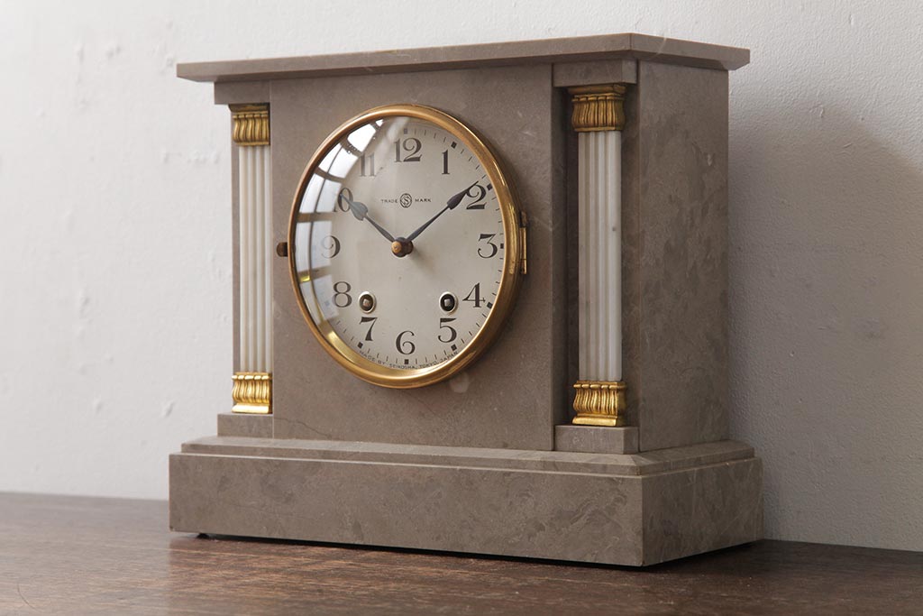 アンティーク雑貨　SEIKOSHA(精工舎、セイコー)　手巻き式　高級感のあるデザインの置き時計・箱付き(振り子時計)(R-037557)