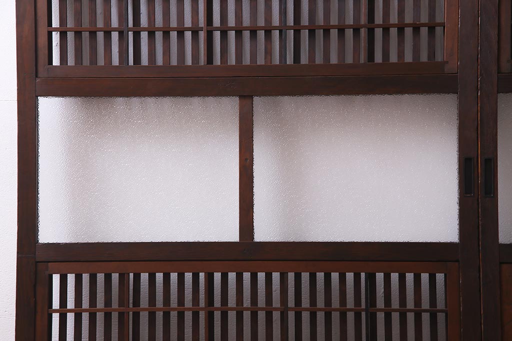 アンティーク建具　ダイヤガラス　裏障子枠付き　和モダンな雰囲気漂う格子戸2枚セット(ガラス帯戸、引き戸、建具)(R-037572)