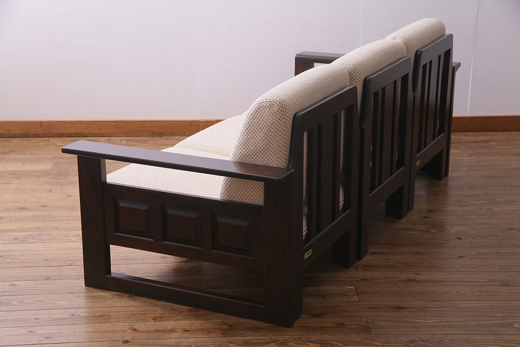 中古　北海道民芸家具　シックで上品な佇まいのトリプルソファ(3人掛けソファ、アームソファ)(R-037578)