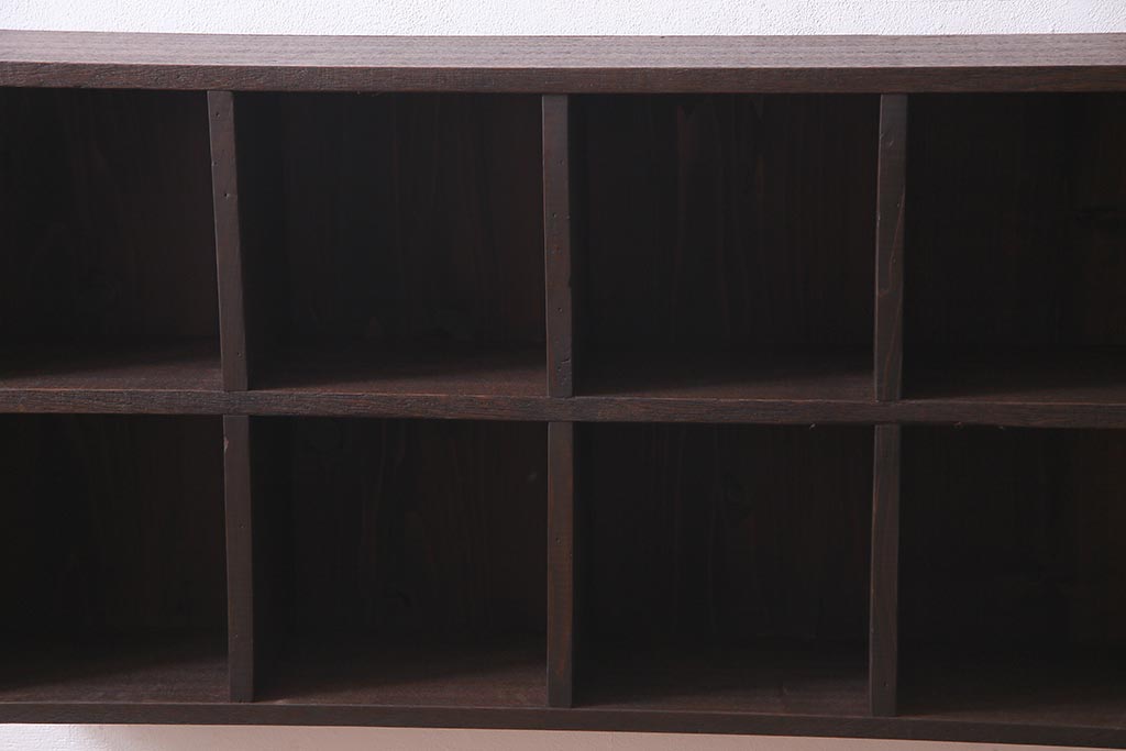 ラフジュ工房オリジナル　古材リメイク家具　2×4マス　収納とディスプレイが楽しめる壁掛けマス目棚(壁掛け収納棚、ウォールラック)(R-037581)