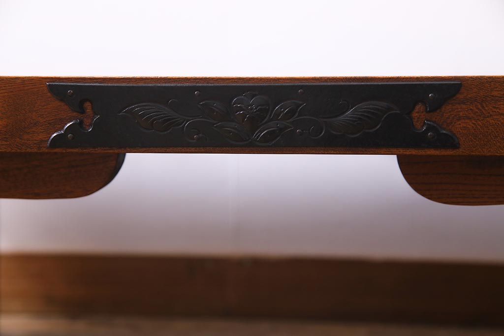 中古　伝統民芸家具　岩谷堂箪笥　ケヤキ材　和風のお部屋にぴったりな杢目が美しい座卓(R-037607)