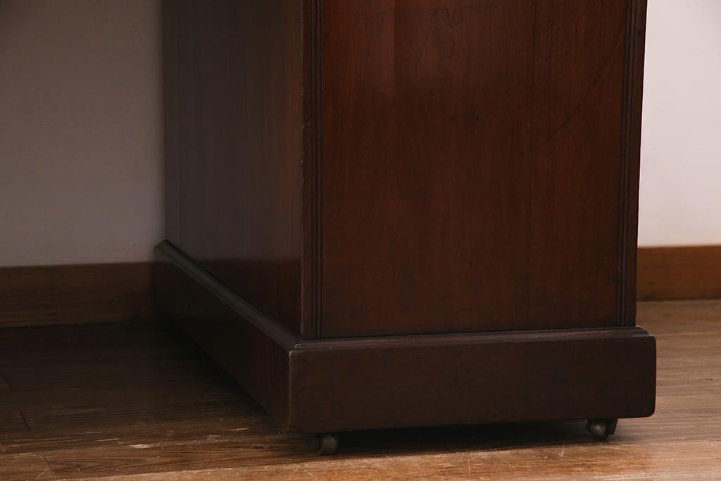 アンティーク家具　イギリスアンティーク　マホガニー材　レザートップ　組み立て式　高級感たっぷりのクラシカルな両袖デスク(机、在宅ワーク、在宅用プレジデントデスク)(R-037619)