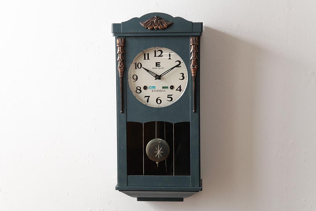 レトロ雑貨　栄計舎(EIKEISHA)　手巻き式　30DAY　レトロシックなペイント柱時計(振り子時計、壁掛け時計)(R-037640)