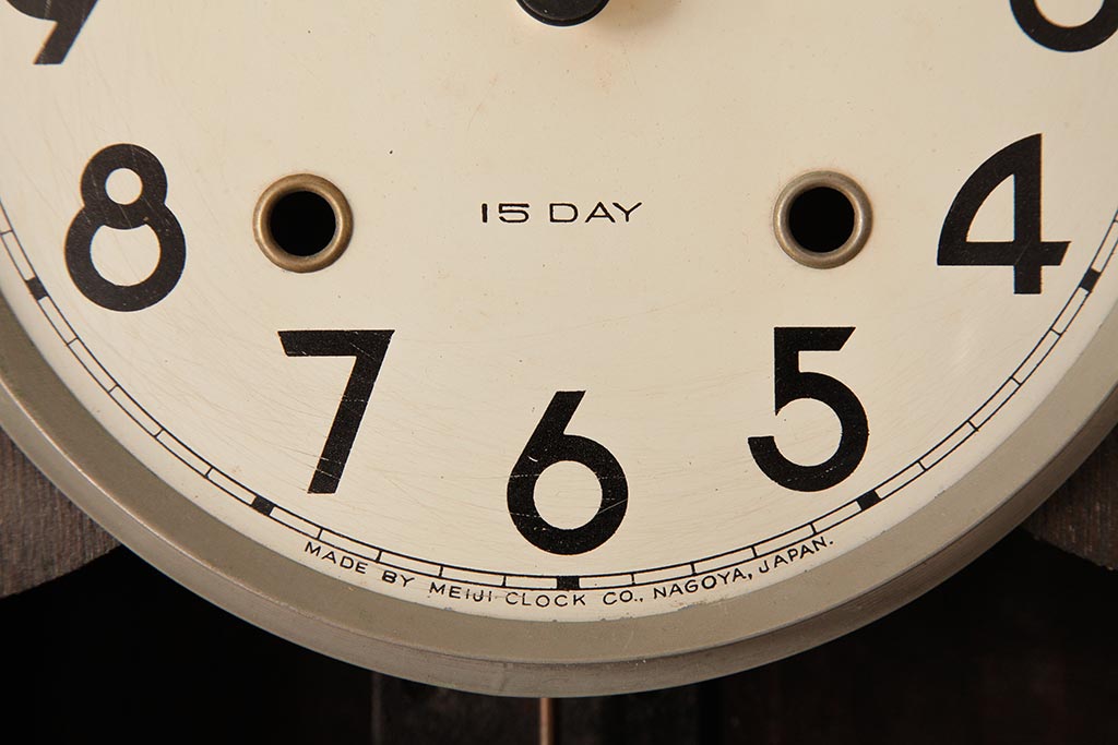 レトロ雑貨　Meiji(明治時計社)　15DAY　電池式　淡いペイントがおしゃれな振り子時計(柱時計、掛け時計)(R-037661)