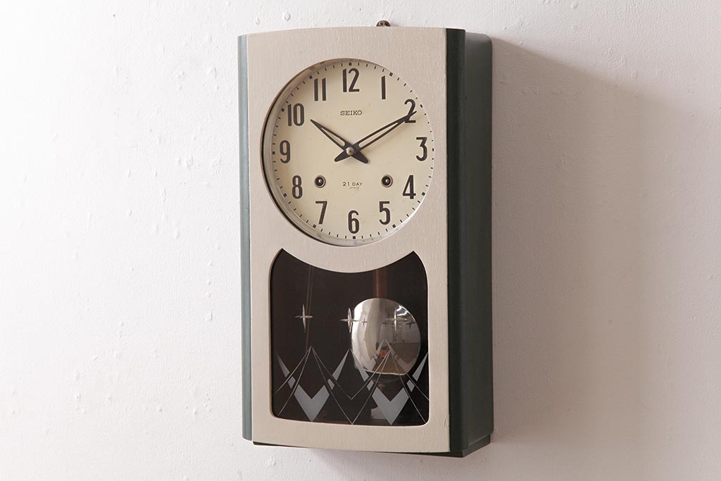 昭和レトロ雑貨　セイコー(SEIKO)　手巻き式　21DAY　レトロなツートンカラーのペイント柱時計(掛け時計、振り子時計)(R-037662)