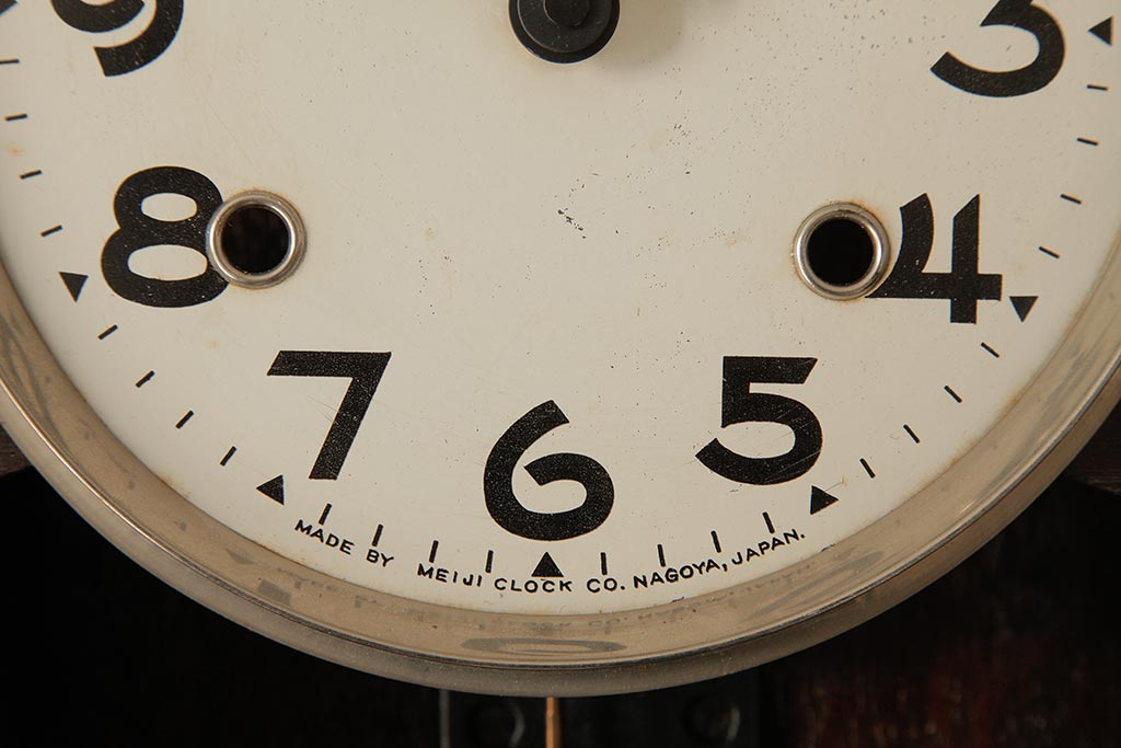 昭和レトロ雑貨　Meiji(明治時計社)　電池式　フレンチスタイルに合うホワイトペイントの柱時計(掛け時計、振り子時計)(R-037664)