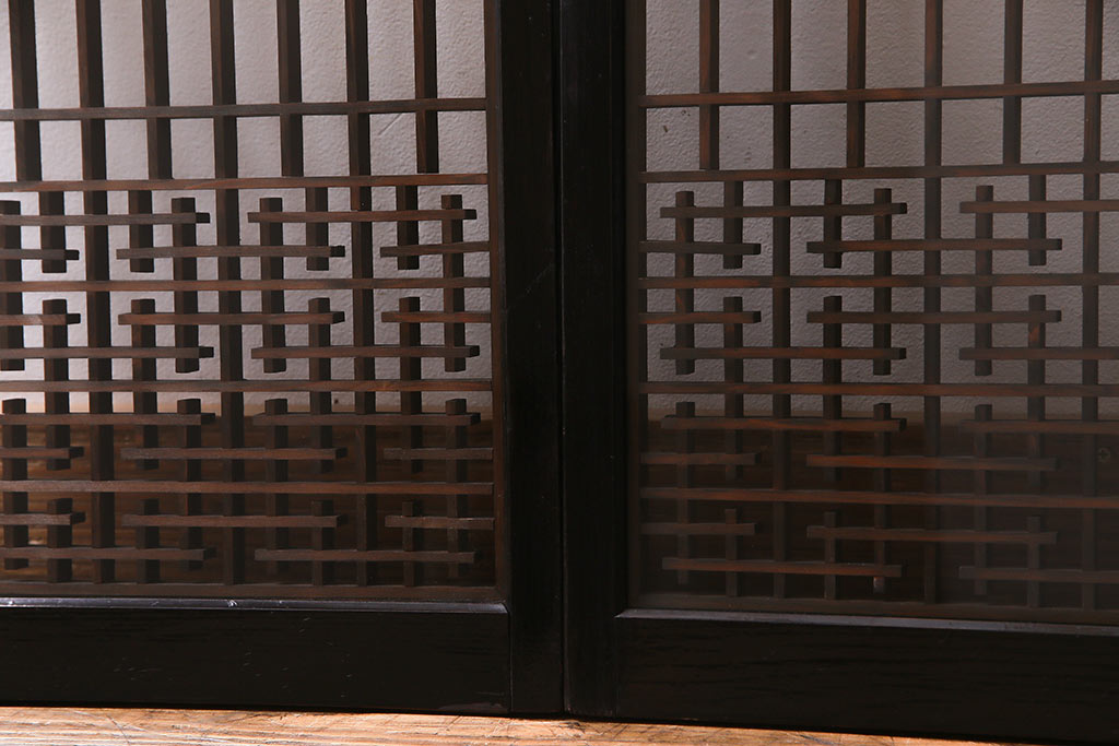 ラフジュ工房オリジナル　古建具リメイク　和の風情漂う組子引き戸のキャビネット(書院戸、収納棚、戸棚)(R-037738)